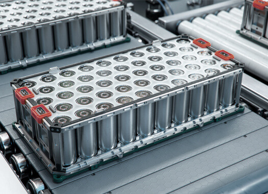 Projektschaufenster – Deckblatt für Tests von EV-Batterien -batterytesting-525x380